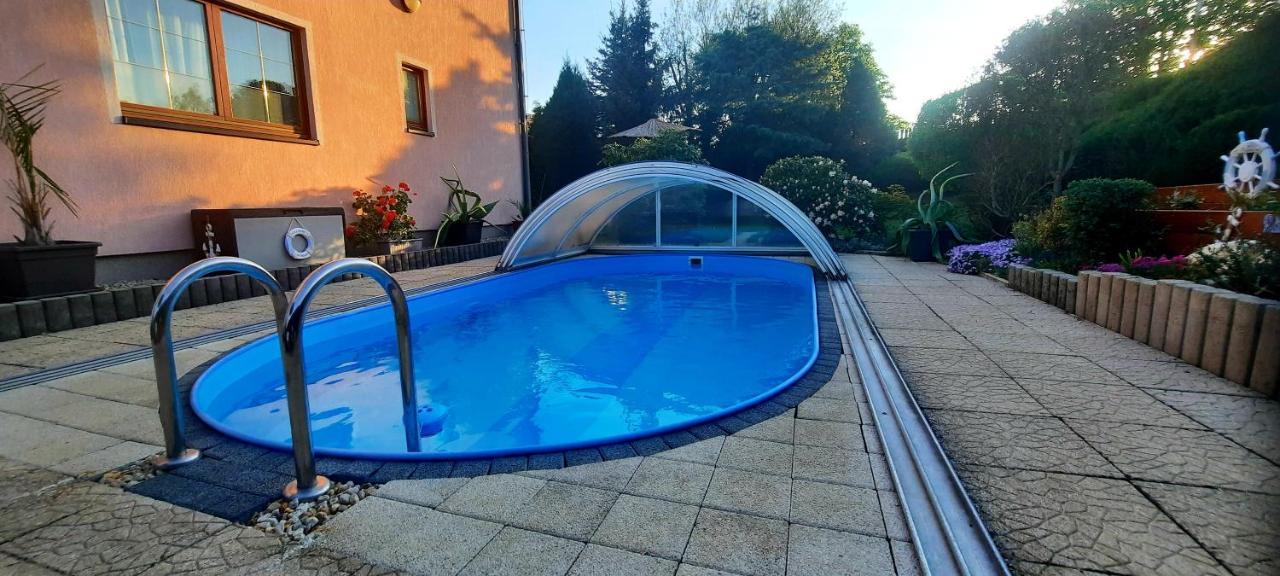 Pool Apartments Karlovy Vary Bagian luar foto